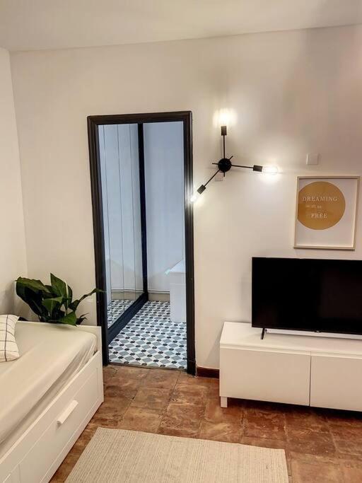 Apartamento Ibiza -Sublime Studio Place De La Trinite- Netflix Toulouse Exterior foto