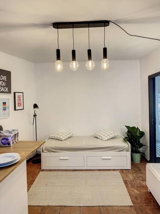 Apartamento Ibiza -Sublime Studio Place De La Trinite- Netflix Toulouse Exterior foto