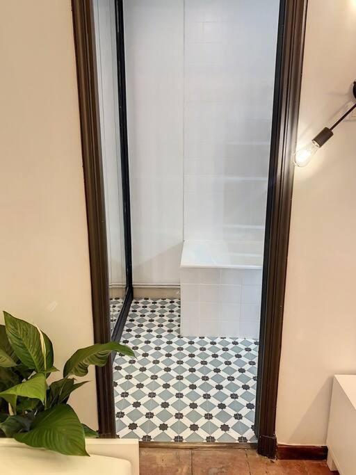 Apartamento Ibiza -Sublime Studio Place De La Trinite- Netflix Toulouse Exterior foto